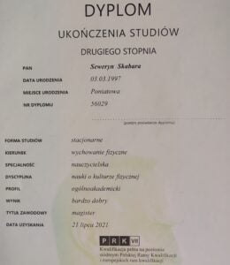 Absolwent Akademii Wychowania Fizycznego (studia magisterskie)